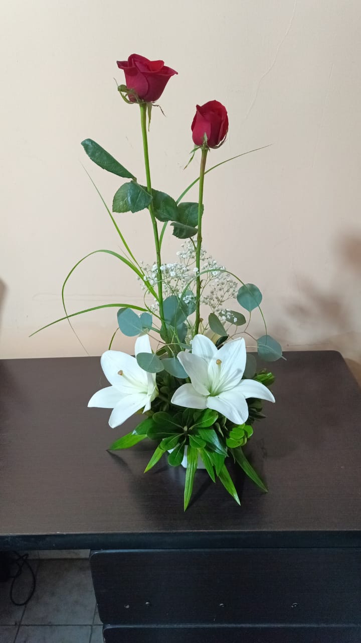 2 rosas9.jpeg 2 rosas9.jpeg