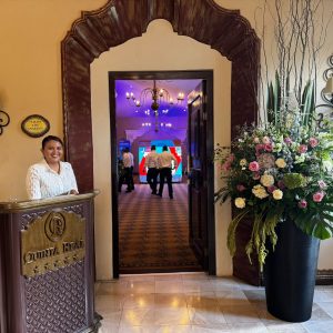 arreglo para lobby quinta real saltillo.jpeg