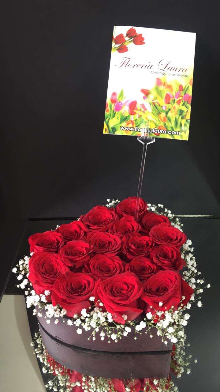 corazon con 15 rosas.jpeg corazon con 15 rosas.jpeg